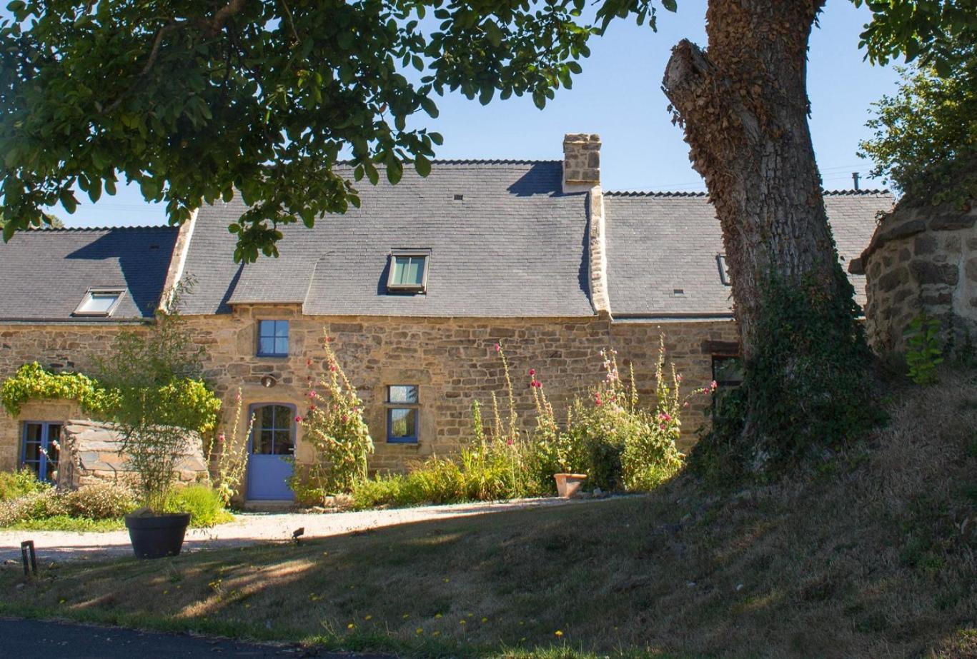 La Chambre Du Grand Val Caden Exteriér fotografie